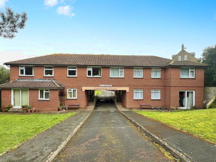 3 Bedroom Apartment To Rent In Priory Road, Shanklin, PO37