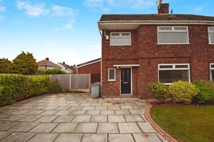 4 Bedroom Semi-Detached House For Sale In Teesdale Road, Bebington, CH63