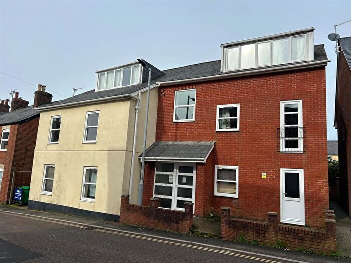 1 Bedroom Apartment To Rent In Queen Street, EX14