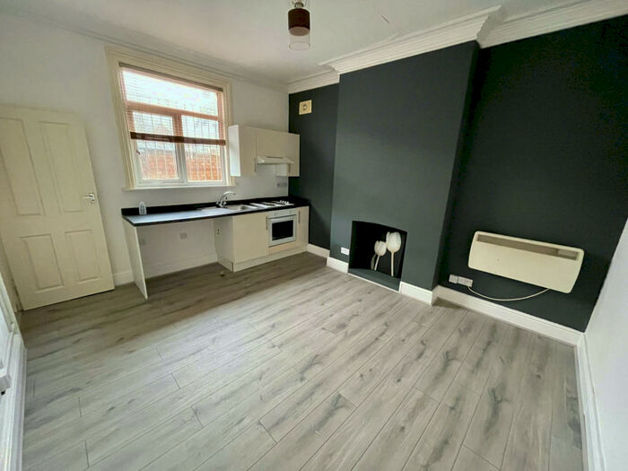 Studio To Rent In Mill Hill Road, Derby, Derbyshire, DE23