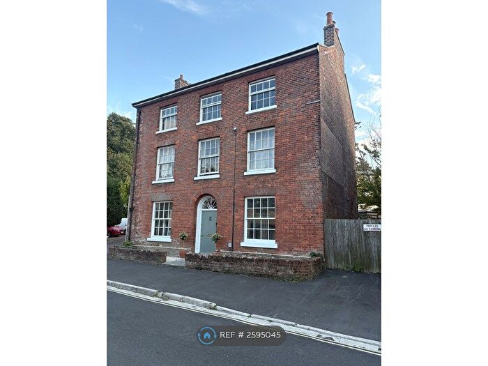 2 Bedroom Flat To Rent In High Street, Fordington, Dorchester, DT1