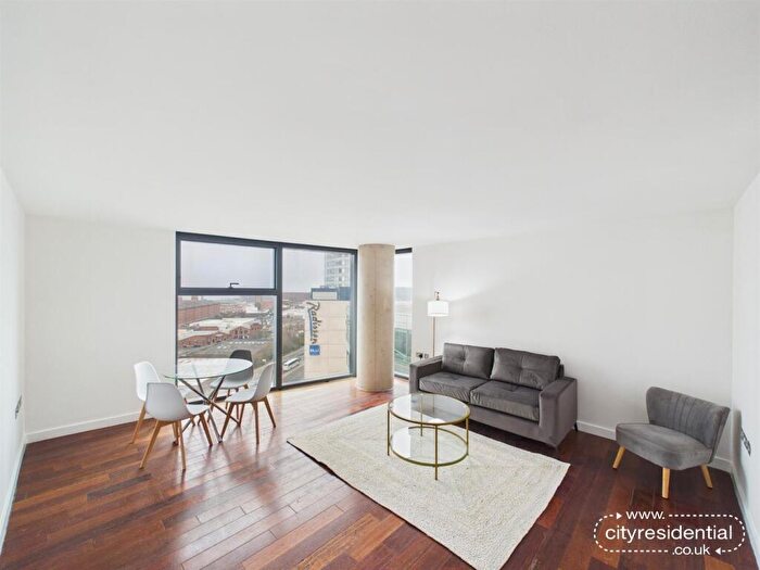 2 Bedroom Apartment To Rent In West Tower, Brook Street, Liverpool, L3