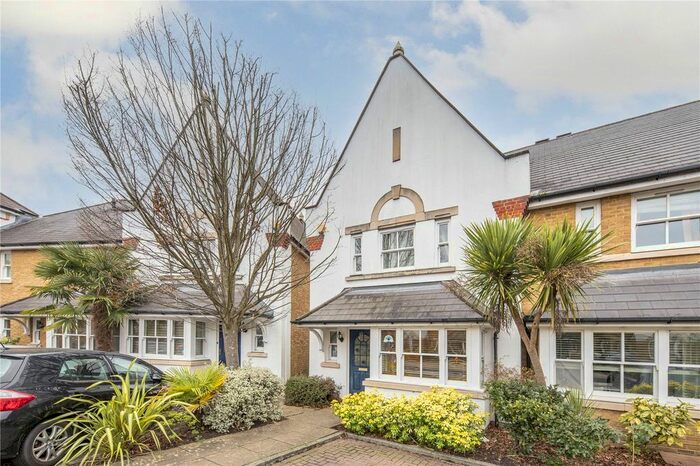 3 Bedroom End Of Terrace House To Rent In Admiralty Way, Teddington, Middlesex TW11