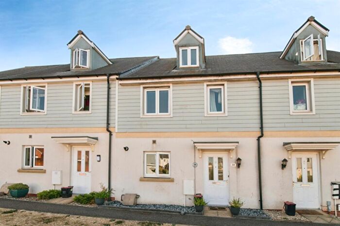 4 Bedroom Terraced House For Sale In Vernon Crescent, Exeter, EX2