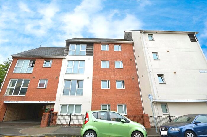 2 Bedroom Apartment For Sale In Lock Keepers Court, Blackweir Terrace, Cardiff, CF10