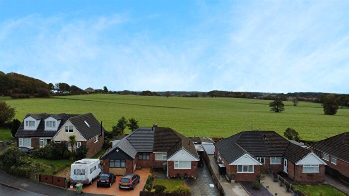 2 Bedroom Semi-Detached Bungalow For Sale In Windsor Road, Billinge, Wigan, WN5