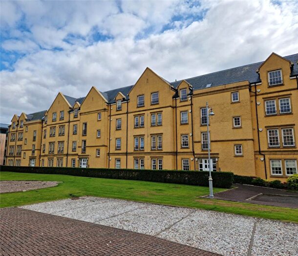 3 Bedroom Flat To Rent In Adamson Court, St Andrews, Fife, KY16
