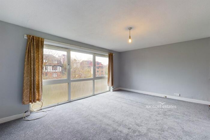 1 Bedroom Flat To Rent In Rowland Court, Addiscombe Road, Croydon, CR0