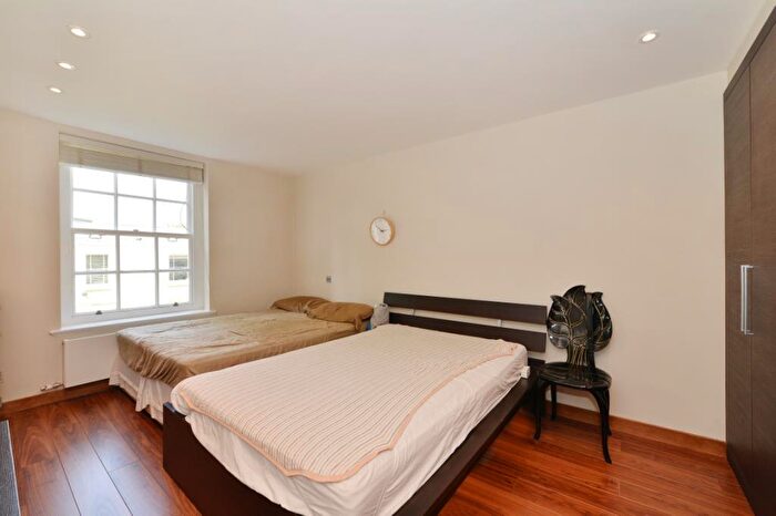 2 Bedroom Apartment To Rent In Manor Apartments, - Abbey Road, NW8