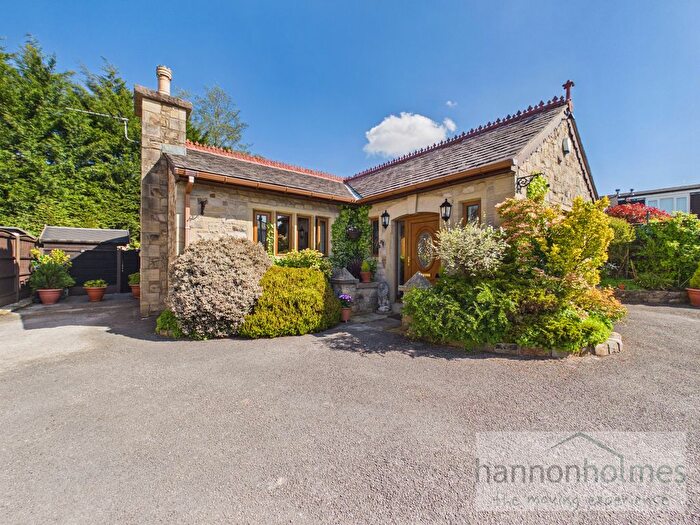 3 Bedroom Detached Bungalow For Sale In Radcliffe Road, Bolton, BL3