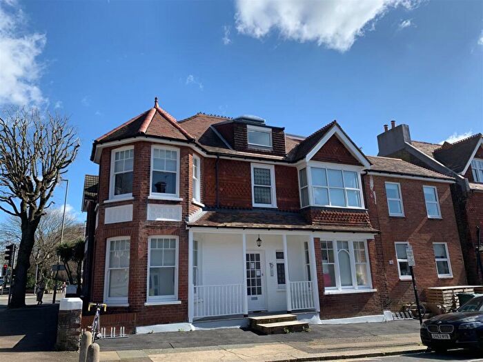 Flat To Rent In Caburn Road, Hove, BN3