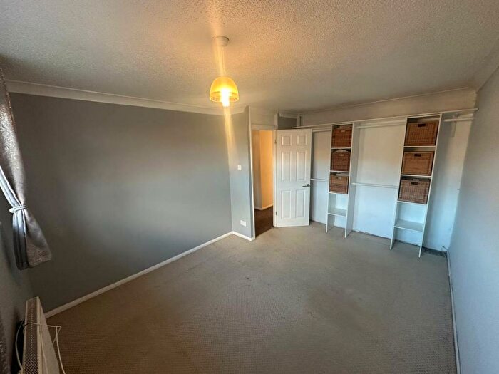 4 Bedroom End Of Terrace House To Rent In St. Andrews, Bracknell, RG12