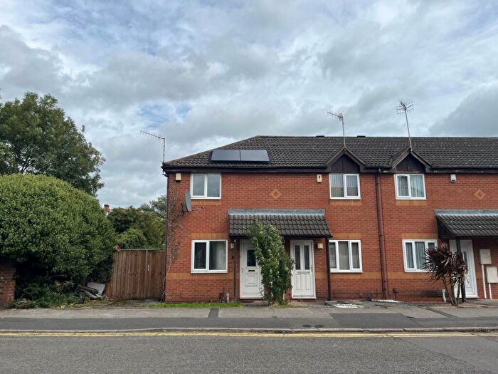 2 Bedroom End Of Terrace House For Sale In Churchfield Lane, Nottingham, Nottinghamshire, NG7