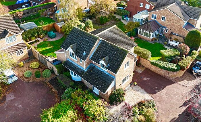 4 Bedroom Detached House For Sale In Snowdonia Way, Hinchingbrooke Park, Huntingdon, PE29
