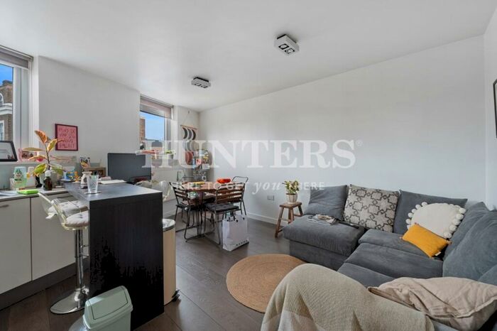 1 Bedroom Flat To Rent In St. Pauls Road, London, N1