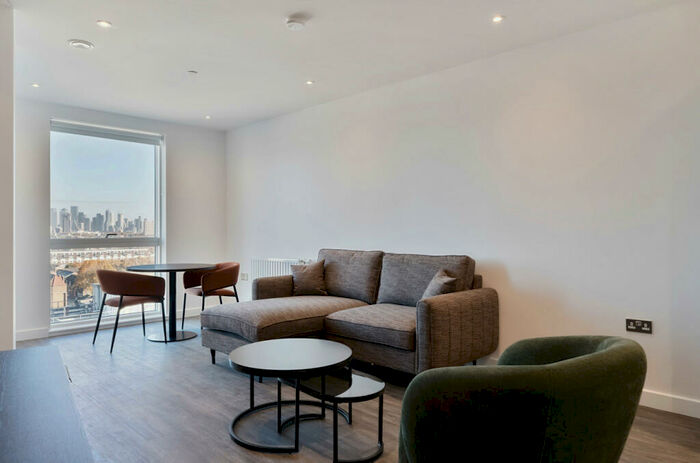 1 Bedroom Apartment To Rent In Thurlow Street, London, SE17