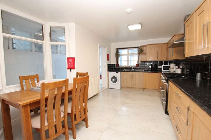 3 Bedroom Terraced House For Sale In Macoma Road, Plumstead Common, SE18