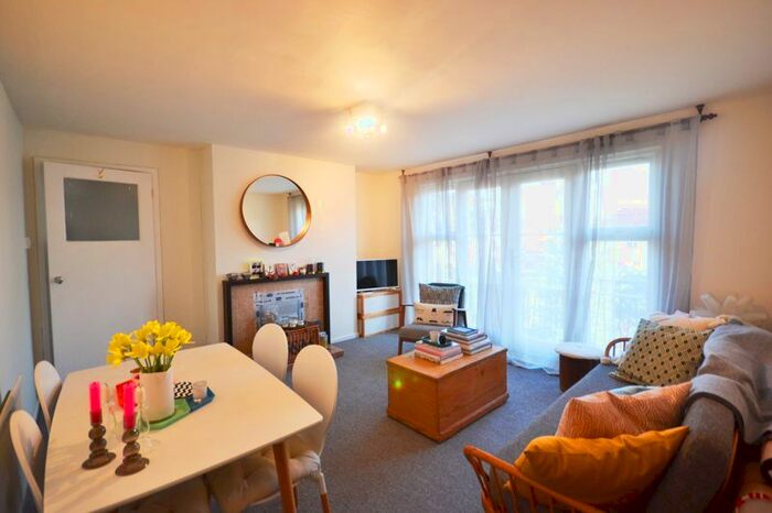 1 Bedroom Flat To Rent In Luther King Close, London, E17