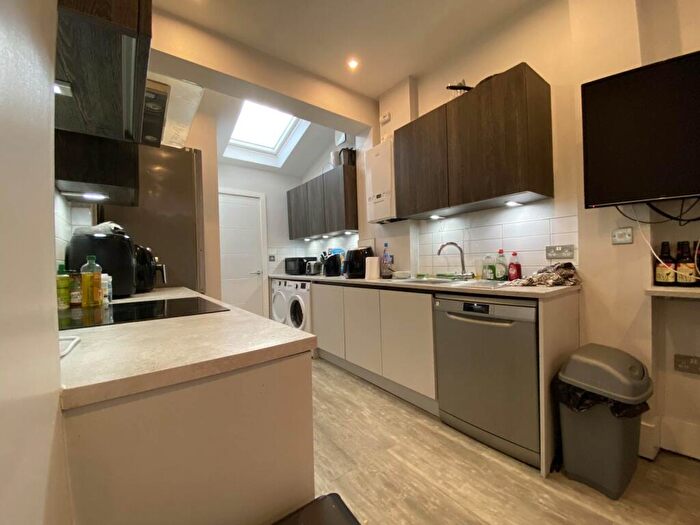 5 Bedroom Terraced House To Rent In Furness Road, Fallowfield, M14