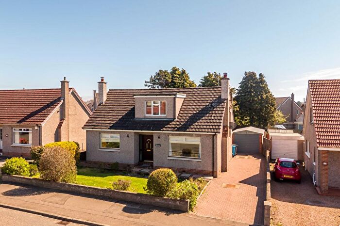 4 Bedroom Detached House For Sale In Ballinard Road, Broughty Ferry, DD5