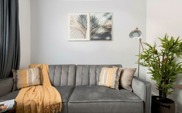 1 Bedroom Apartment To Rent In Distaff Lane, London, EC4M