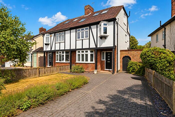 4 Bedroom Semi-Detached House For Sale In Tavistock Avenue, St. Albans, Hertfordshire, AL1
