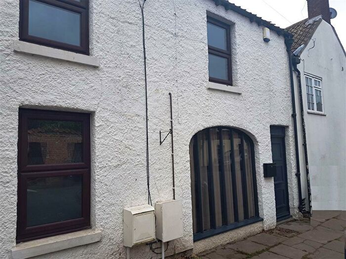 2 Bedroom Cottage To Rent In Church Street, Bawtry, Doncaster, DN10