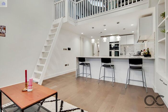 3 Bedroom Maisonette To Rent In Grove Avenue, London, N3