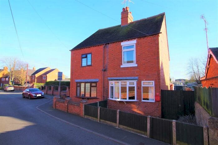 2 Bedroom Semi-Detached House For Sale In Dove Walk, Uttoxeter, ST14
