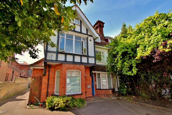 Studio To Rent In Broadwater Road, Worthing, BN14