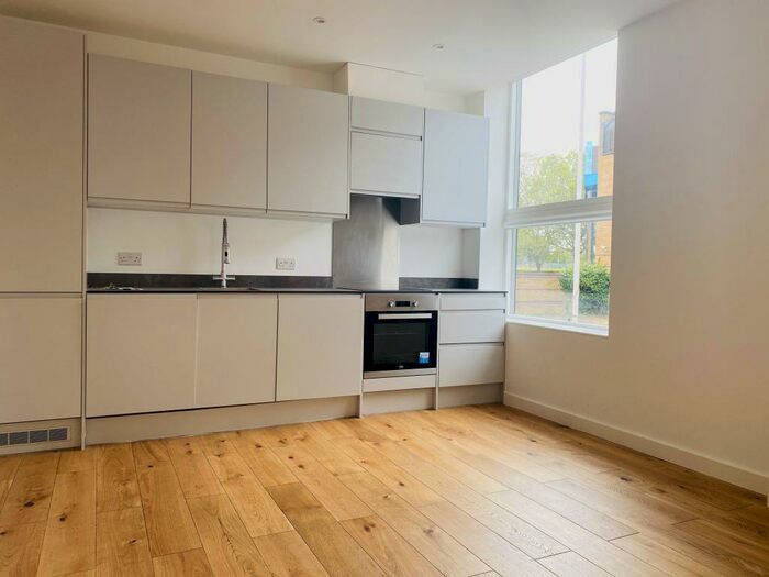 1 Bedroom Apartment To Rent In The Gore, Basildon Town Centre, SS14