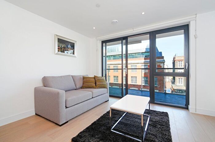 1 Bedroom Flat To Rent In Kensington Apartments, Commercial Street, Tower Hamlets, London, E1