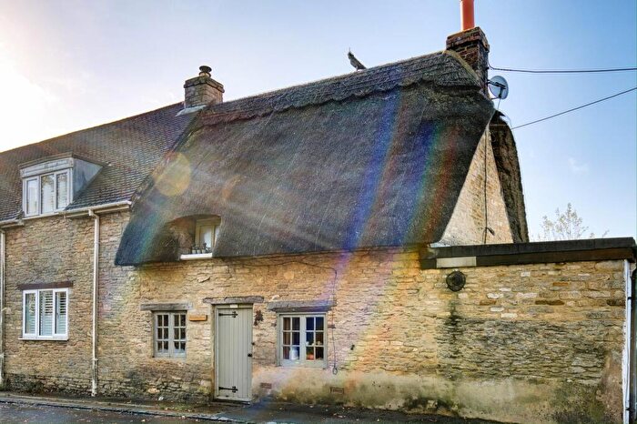 2 Bedroom Semi-Detached House For Sale In Main Road, Curbridge, OX29