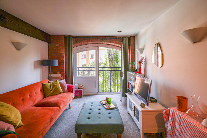 2 Bedroom Apartment To Rent In Ferry Street, Bristol, BS1
