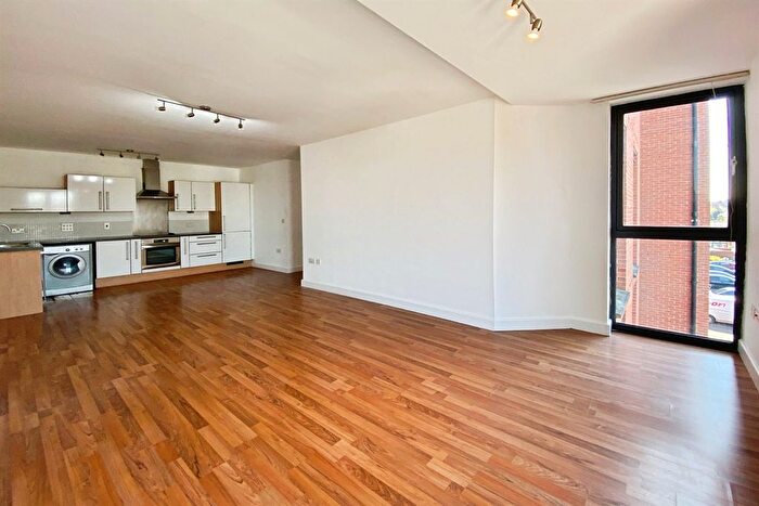 2 Bedroom Flat For Sale In The Parkes Building, Beeston, NG9