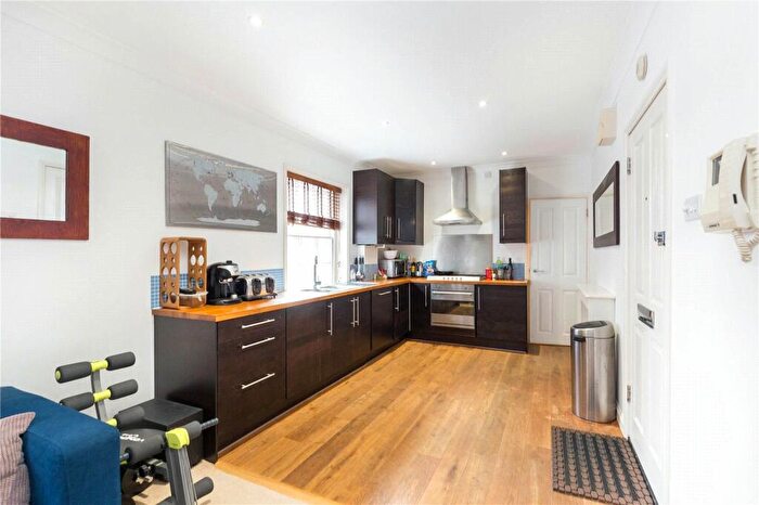 1 Bedroom Flat To Rent In De Walden House, Allitsen Road, NW8