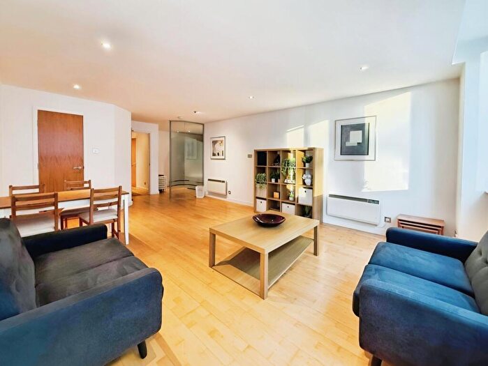 1 Bedroom Flat To Rent In Park Row, Leeds, West Yorkshire, LS1