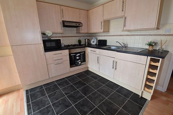 5 Bedroom Flat To Rent In Montgomery Place, Sheffield, S6