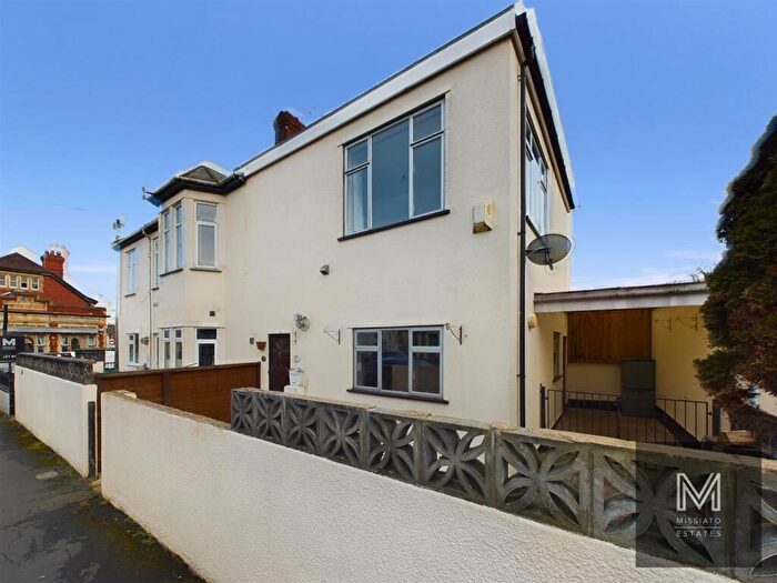 4 Bedroom House To Rent In Ashley Down Road, Bristol, BS7