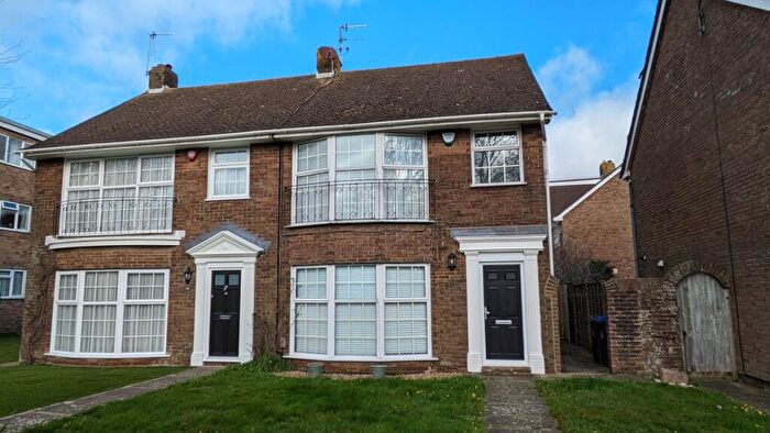 3 Bedroom House To Rent In Rectory Road, Shoreham-by-sea, BN43