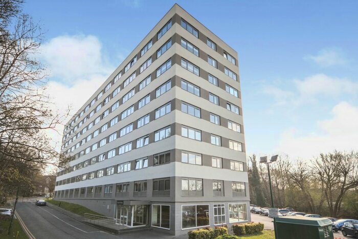 1 Bedroom Flat To Rent In Hubert Road, Brentwood, CM14