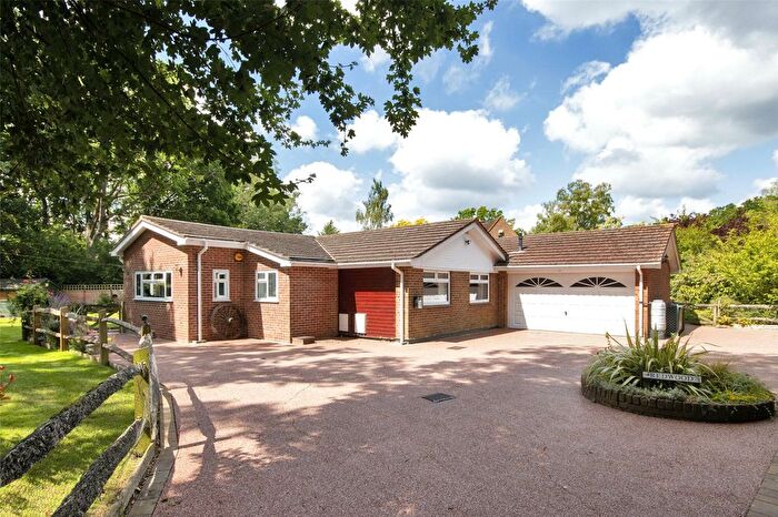 4 Bedroom Detached House For Sale In Riding Lane, Hildenborough, Tonbridge, Kent, TN11