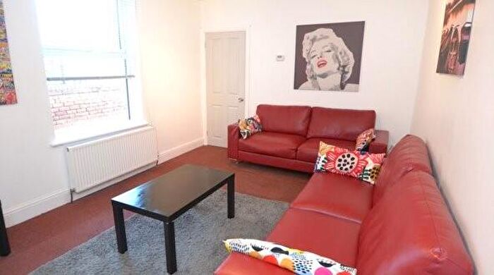 7 Bedroom Semi-Detached House To Rent In North Road, West Bridgford, NG2