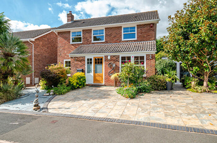 4 Bedroom Detached House For Sale In Mey Close, Waterlooville, Hampshire, PO7