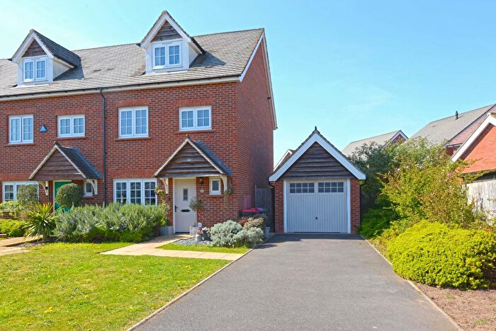 4 Bedroom End Of Terrace House For Sale In Way Field, Leegomery, Telford, Shropshire, TF1