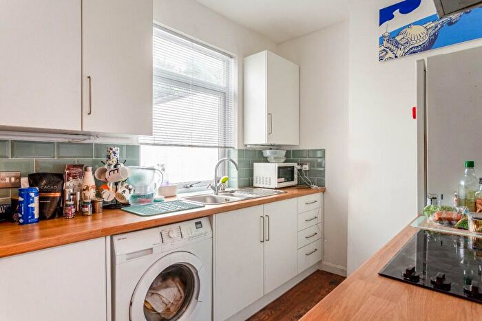 1 Bedroom Flat For Sale In Gladstone Terrace, Brighton, BN2