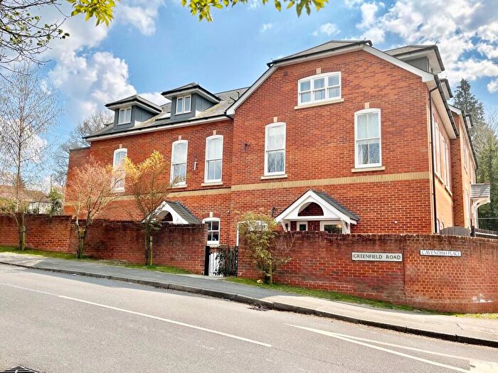2 Bedroom Apartment For Sale In School Hill, Wrecclesham, Farnham, GU10