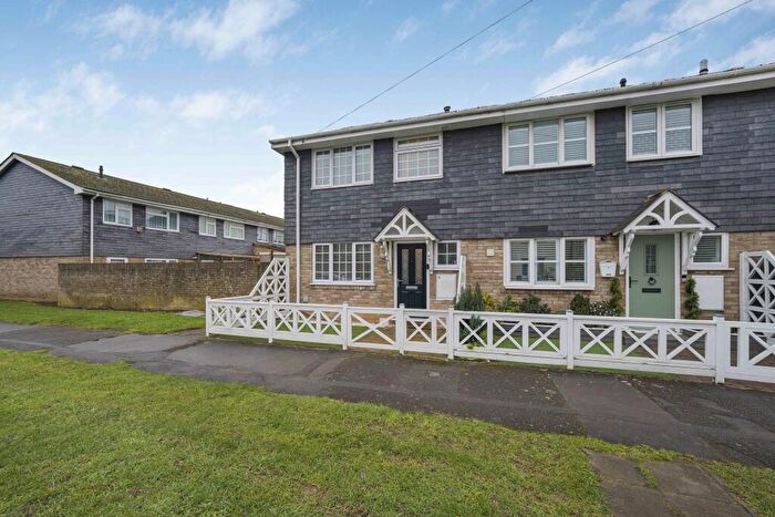 3 Bedroom End Of Terrace House For Sale In The Greenway, Cippenham, SL1