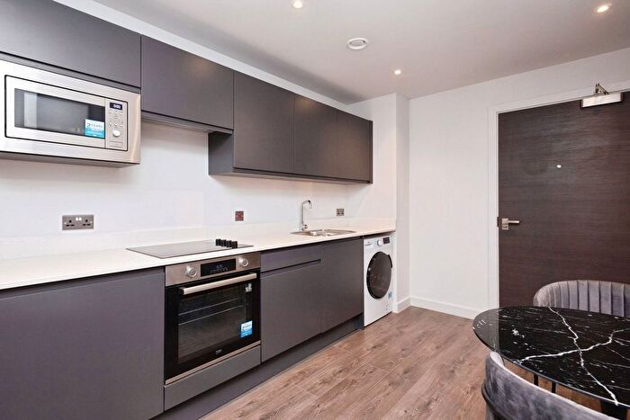 2 Bedroom Flat For Sale In Greengate, Salford, Lancashire, M3 - Photo 2