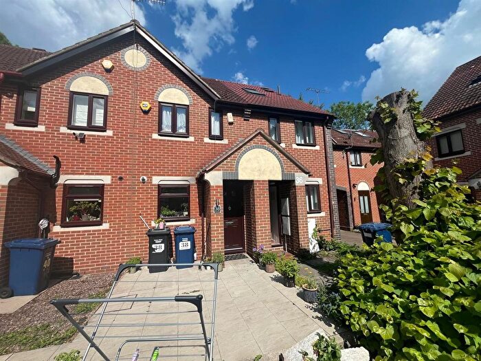 3 Bedroom Property To Rent In Swan Drive, Colindale, NW9